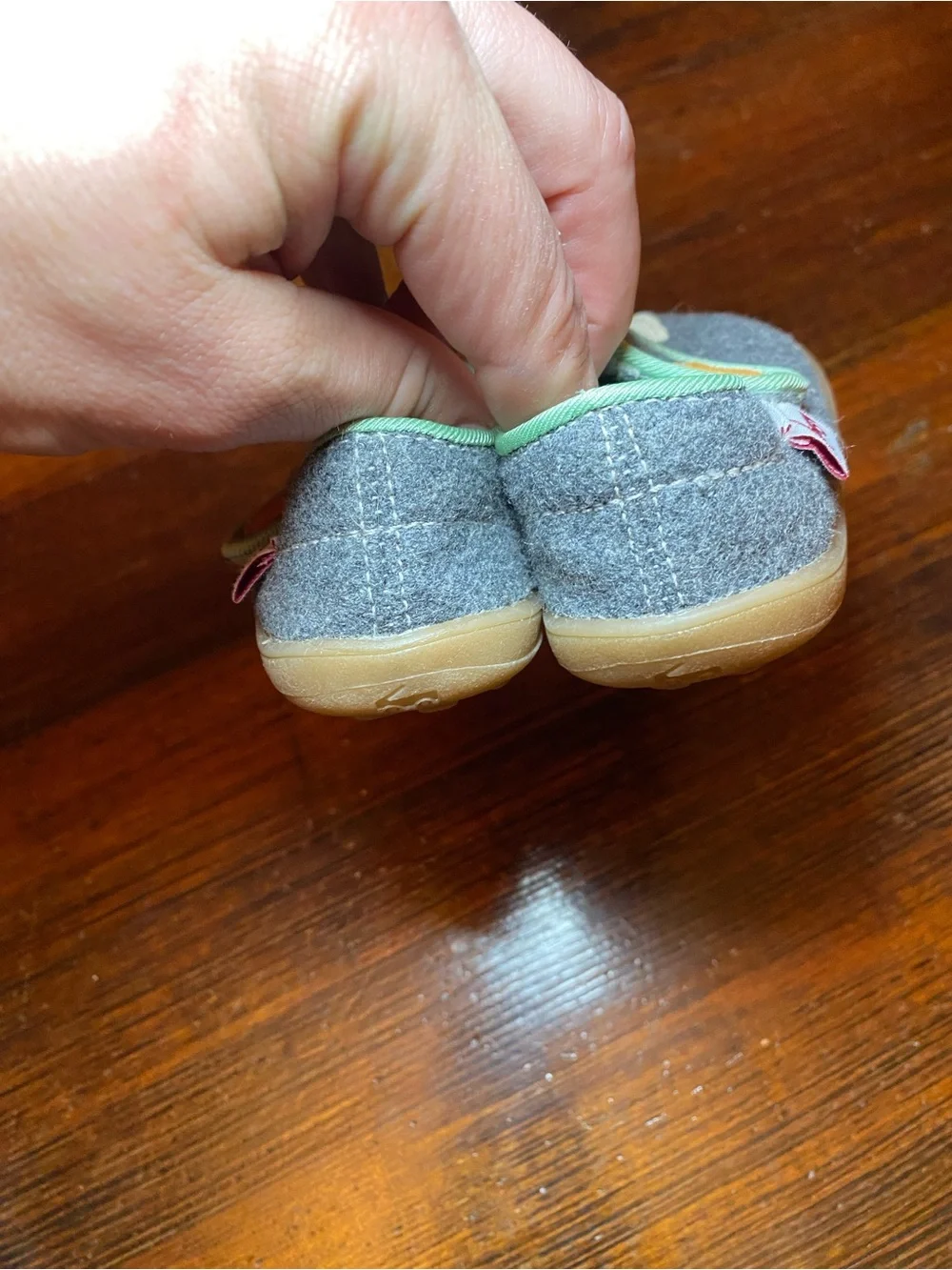 EUC See Kai Run Felted Wool Cruz II Velcro Crib Shoe Grey Fox Slippers